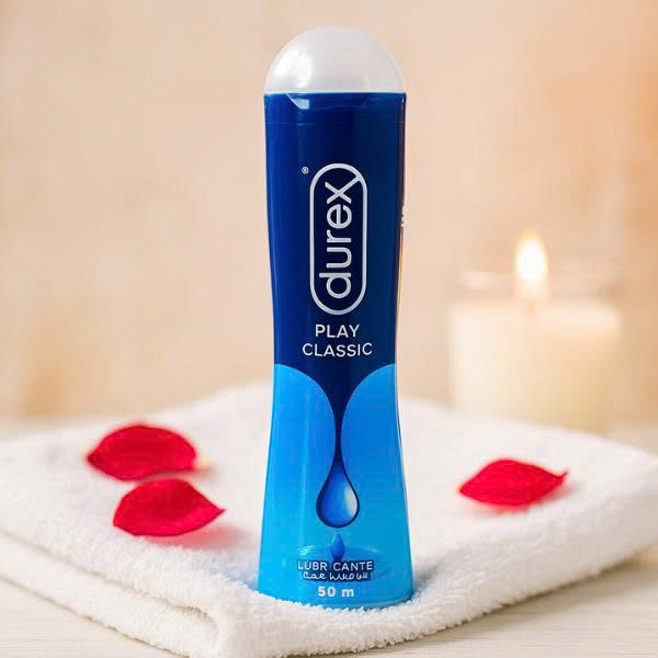 Gel bôi trơn gốc nước giúp tăng cường sự thoải mái và trải nghiệm khi "yêu" bằng lưỡi.